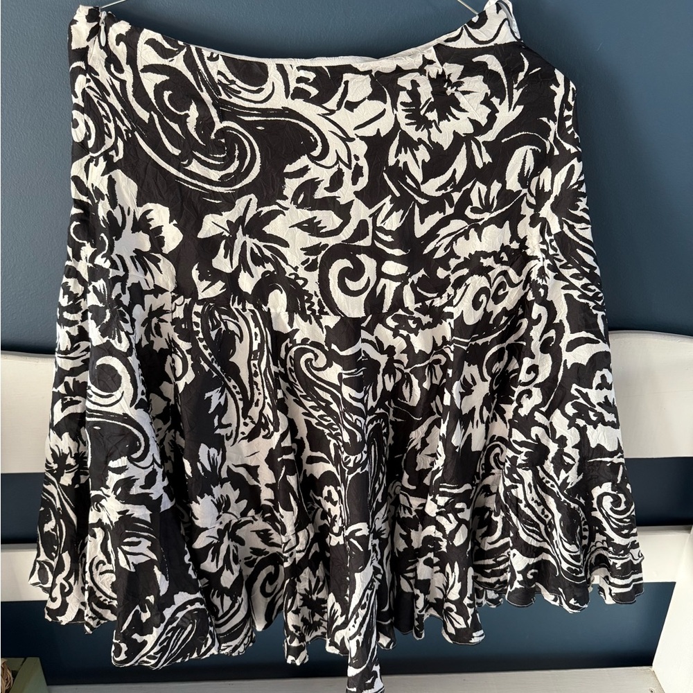 Ralph Lauren Black and White Fit and Flare Mini Skirt - Picture 2 of 10